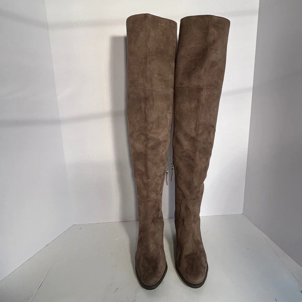 bp taupe suede